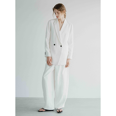 OSLOW - 佇まいまでクールに。秀逸シルエットのサマースーツ