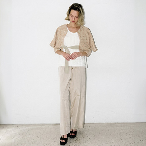 AUBRIOT - 【Relaxed pants】現代の女性に寄り添う、上質なリラックスパンツ