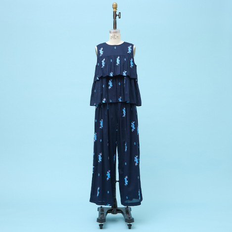 TIARA - EXCLUSIVE ne Quittez pas × TIARA