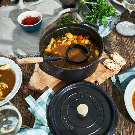 STAUB - 料理が美味しく映える！ プロも愛する「ストウブ」が登場