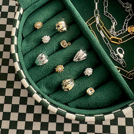 DAISY LONDON - 耳元で差がつく。「デイジー ロンドン」のスタッドピアス