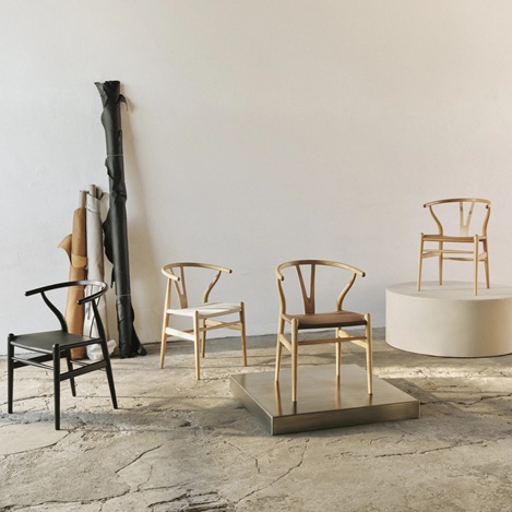 CARL HANSEN ＆ SON - 【11/30までの特別価格】座面にレザーが使用された「Yチェア」が登場
