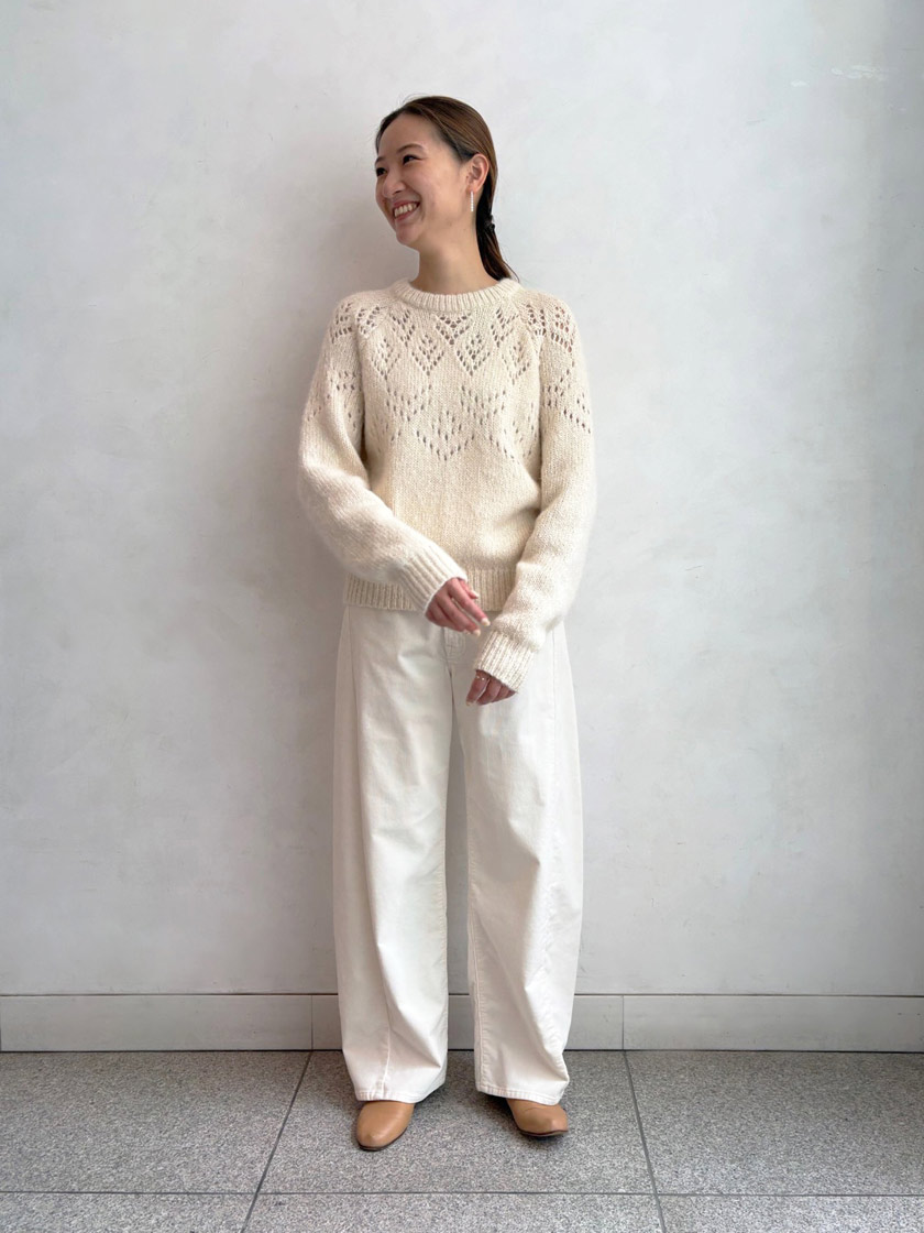 MOTHER / YUNA - 「マザー」のワイドカーブデニムをはき比べ