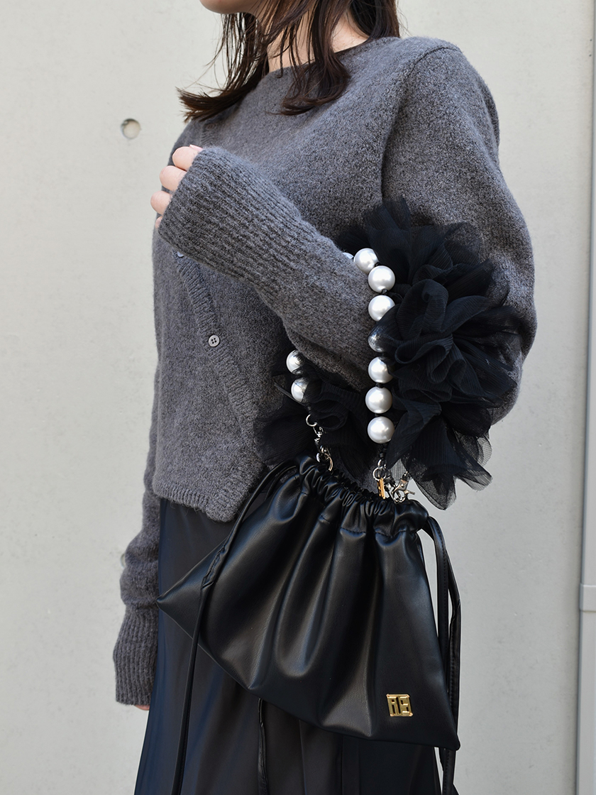 IRIS 47 / CHINATSU - ホリデーは輝く新作ストラップとバッグで装いを華やかに