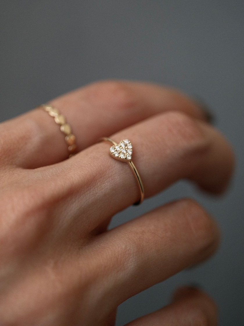 ALLNIQUE / AI - ブラックコーデにハートのときめきを