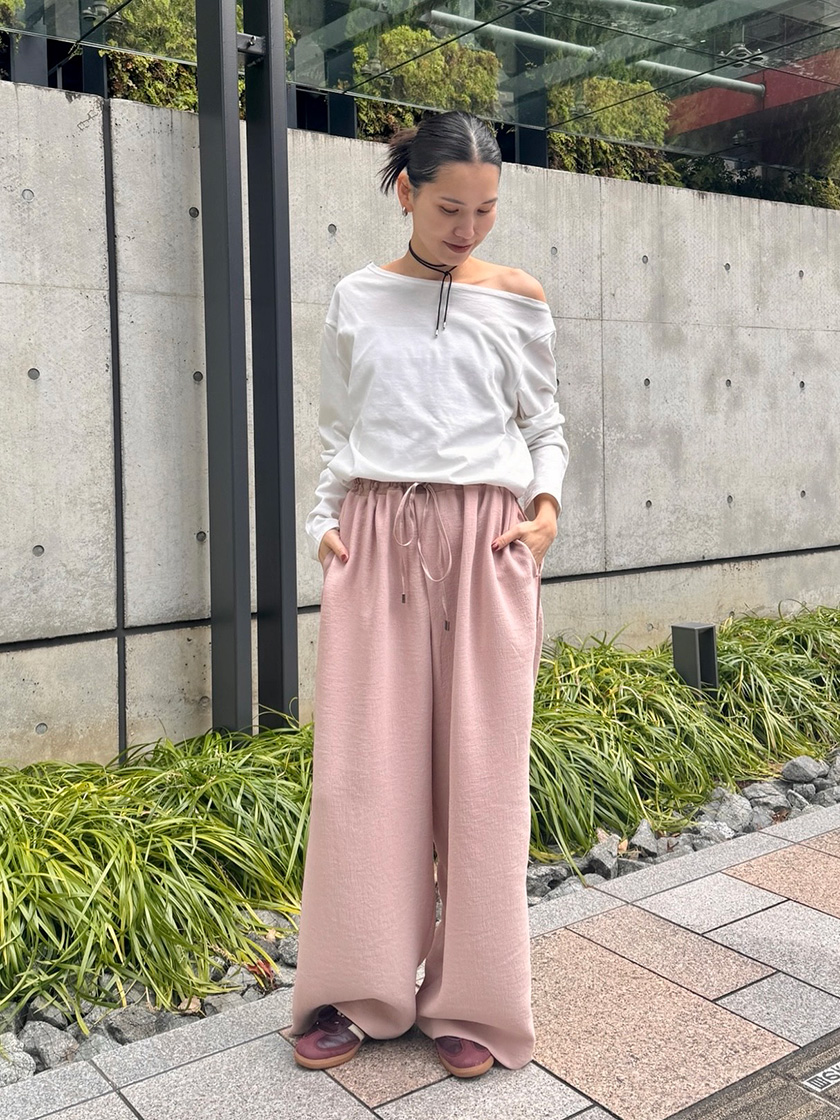 STUNNING LURE / HARA - スタイリングに新鮮さを添える、着心地の良い大人のトップス