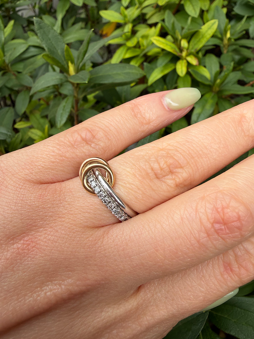 Spinelli Kilcollin / YUNA - 光を受けるたびにときめく、グレーダイヤの魅力