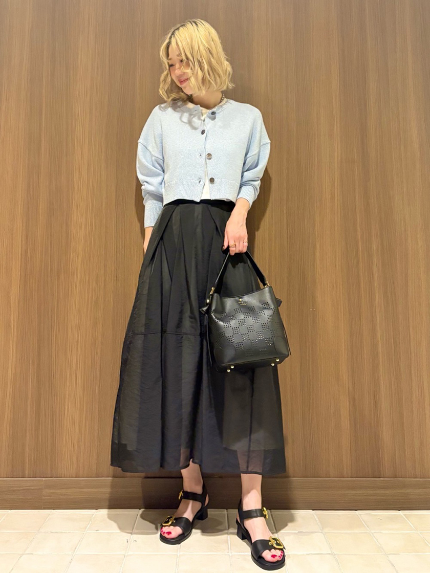 LANVIN en Bleu / KANAKO - 初夏に映えるきれいめカジュアルスタイル