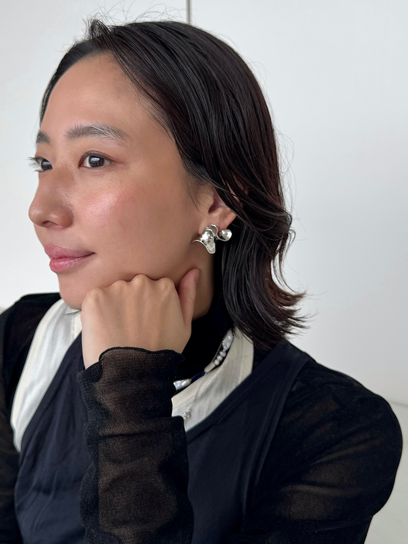 IRIS 47 / RISA - 大ぶりなのにストレスフリー「イリスフォーセブン」のイヤリング