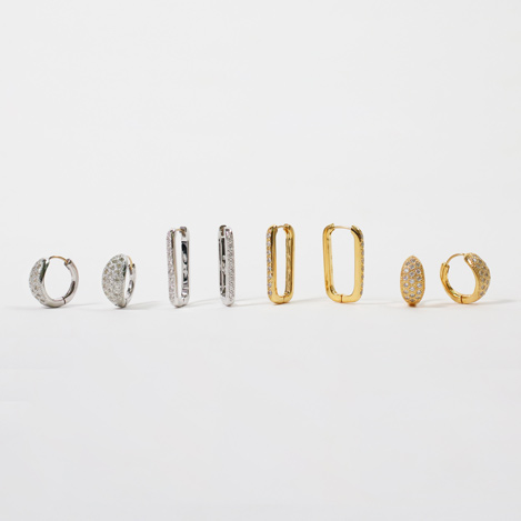 装いを刷新する「アヤミ ジュエリー」の新ベーシック