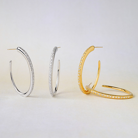 ホリデーシーズンを彩る「アヤミジュエリー」新作