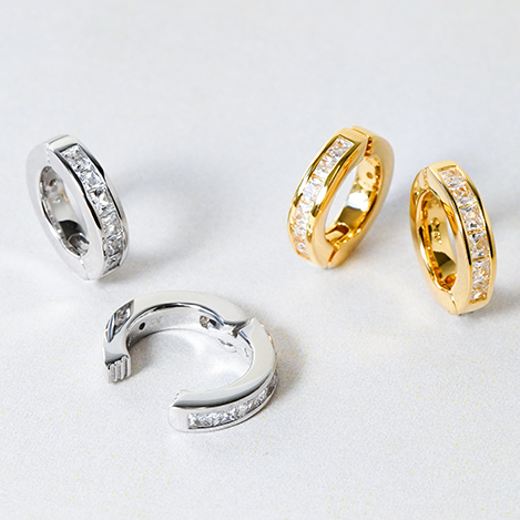 心地よいフィット感が好評のイヤリング