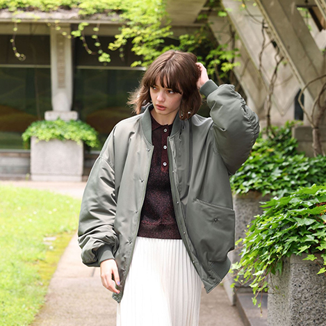 モードに羽織る、「サクラ」の本格フライトジャケット