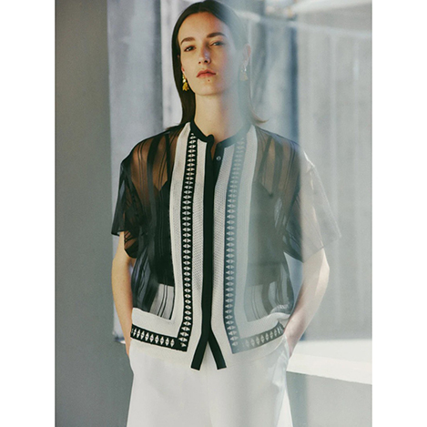 秋のムードが漂う「アドーア」のNEW COLLECTION