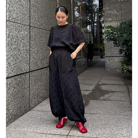 表面感を楽しむスタッフスタイリング