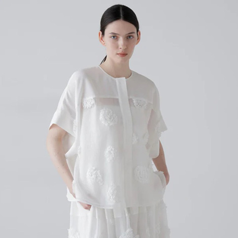 【STAFF STYLING】春らしい表面感豊かなアイテム