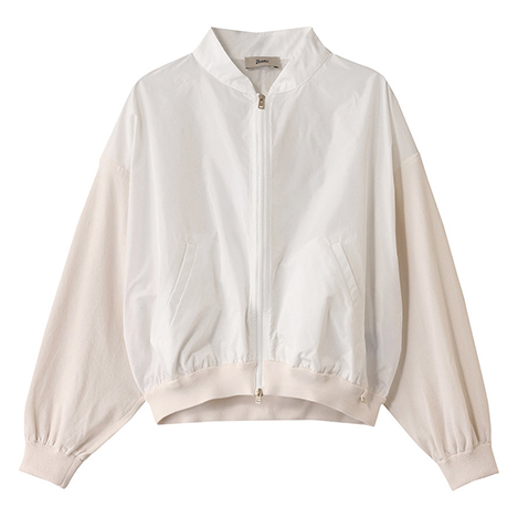 新作アウターをチェック！