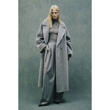 【再々入荷！】大人気「ヘルノ」ボアロングコートの追加予約受付