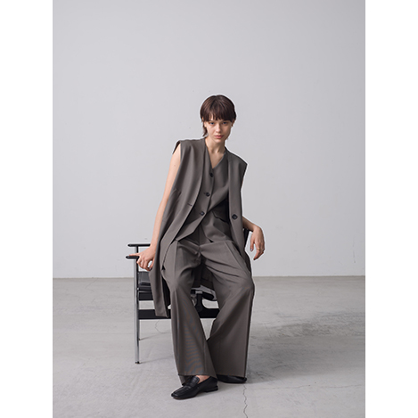 「エブール」の新作ジレで秋コーデへスイッチ！