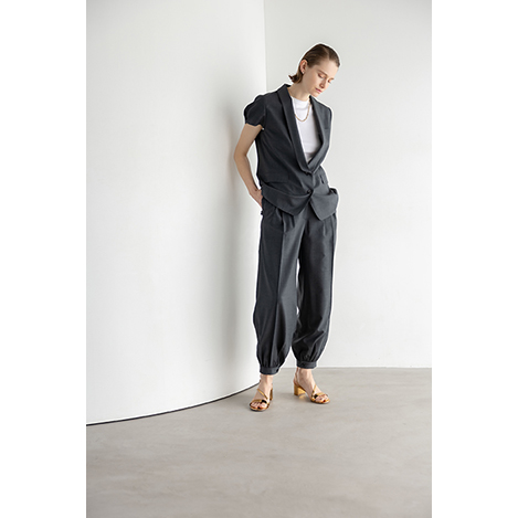 いま“ライトウールトロピカル”が大人気！