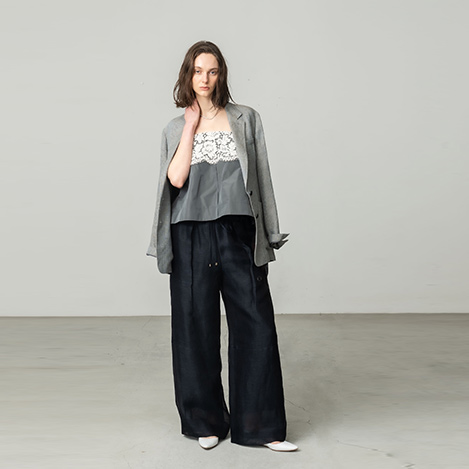 新作入荷！　軽やかさをまとう、上質リネン