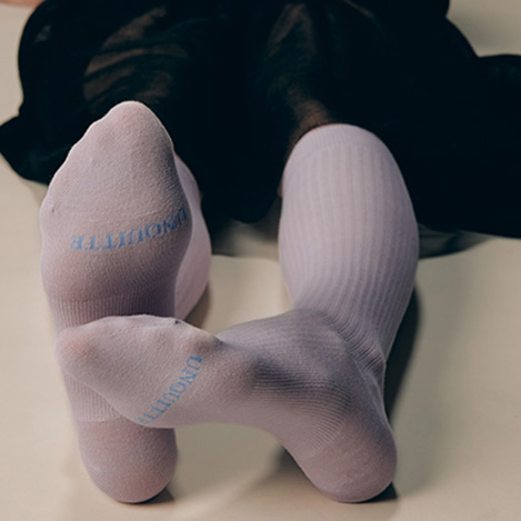 軽やかに整える、着圧ソックスの新色が登場