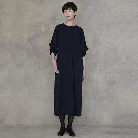 【TSUKUTTE】「ティッカ」のツイストスリーブドレス生産リクエスト開始!