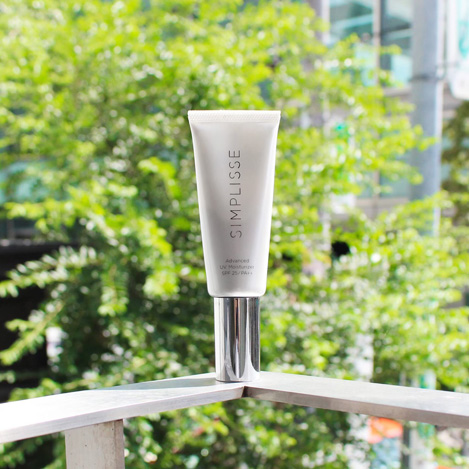 春の紫外線から肌を守る! 潤いキープの日焼け止め化粧下地をピックアップ