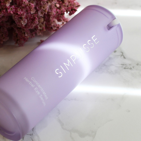 ふと感じる老け印象？  マスクを外したらパーツ集中美容液を！