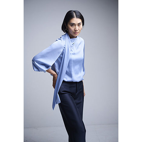 「エムフィル」新作の美脚＆綺麗めリラクシーパンツ