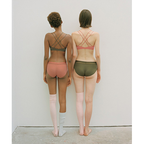 秋冬ムードな深みカラー　快適モードなランジェリーが勢ぞろい