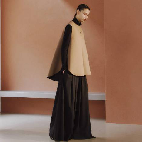 ＜PICK UP＞360度どこから見ても美しいフォルムのジレ