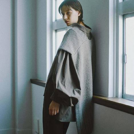 ＜PICK UP＞秋のスタイリングを自由に彩るニットジレ