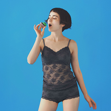 ナチュラルなセンシャル感漂う総レースインナーシリーズをご紹介