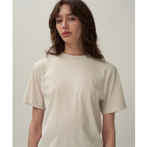 大人女性にフィットする「エイトン」FRESCA NUBUCK モックネックTシャツ