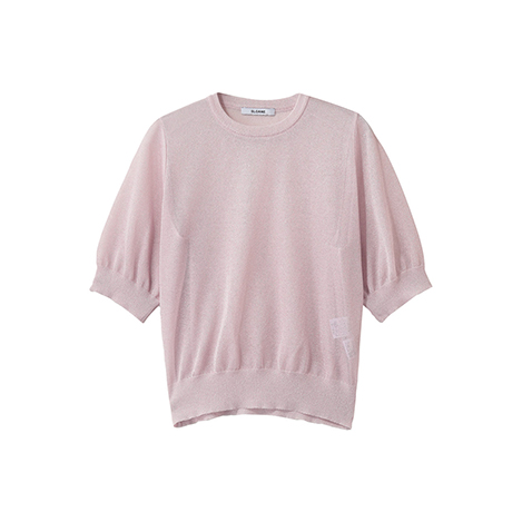 ドライタッチで春から夏にふさわしい「スローン」のさわやかカラーニット