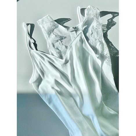 スイス発祥「ハンロ」の定番インナーをご紹介