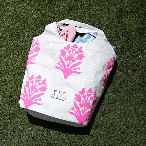 先着50名様にノベルティバッグをプレゼント