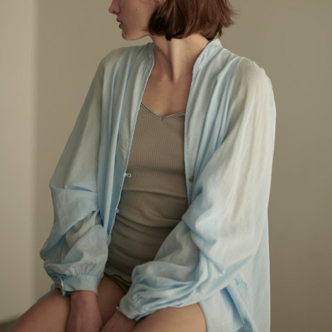 シルクアコーディオンシリーズ新色”シルバー”、新作ショーツが登場