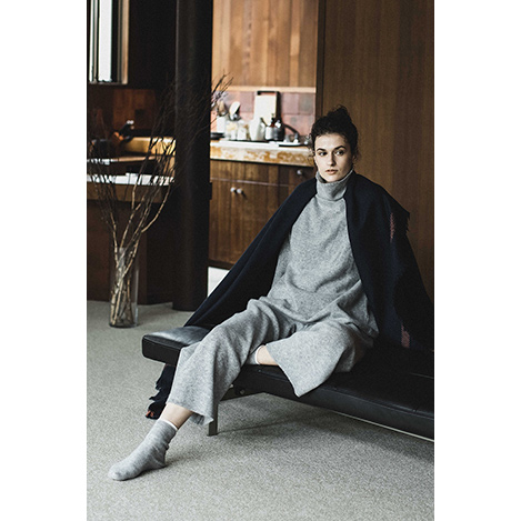 あたたかい「DONGLI(ドンリー）」のカシミヤにつつまれて