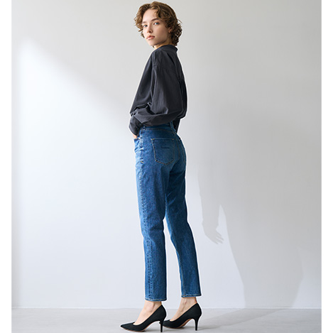 【RUTH】 はきやすさと美脚の両方を兼ね備えたスリムテーパード