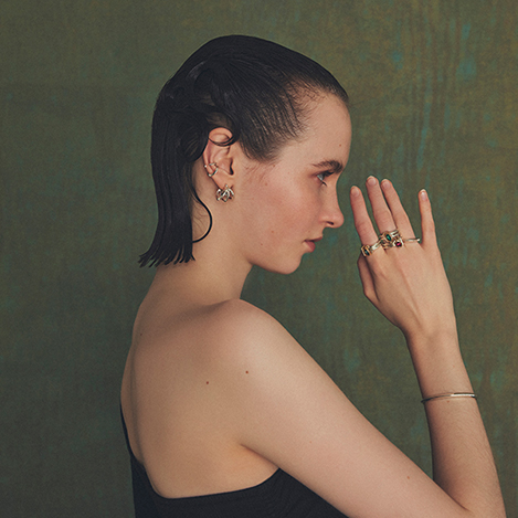 巡るエネルギーをきらめきで感じて。注目のジュエリーブランド「エネイ」の新作が到着