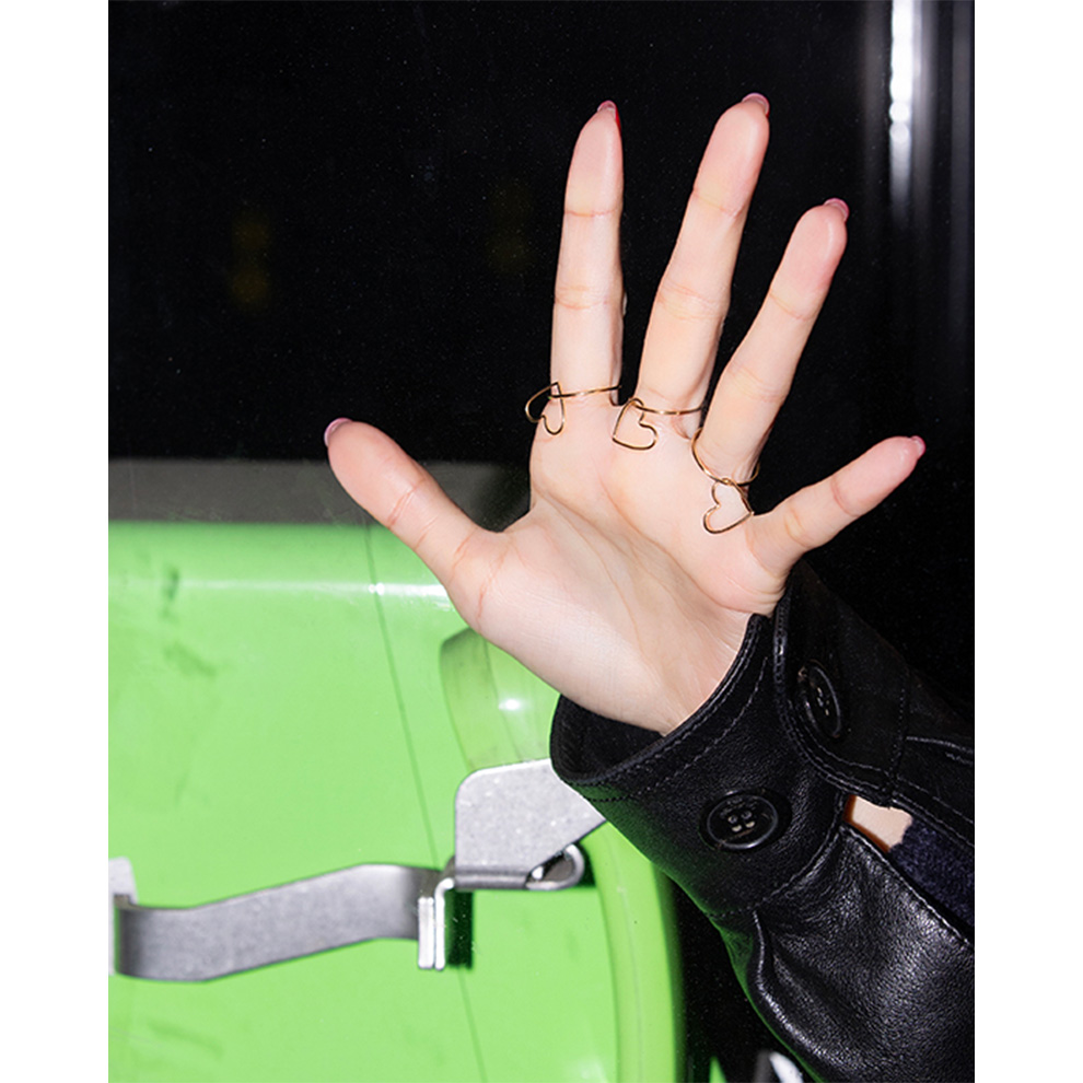 春の装いを彩る、遊び心のあるジュエリー。「ビジュードエム」の人気アイテムに注目