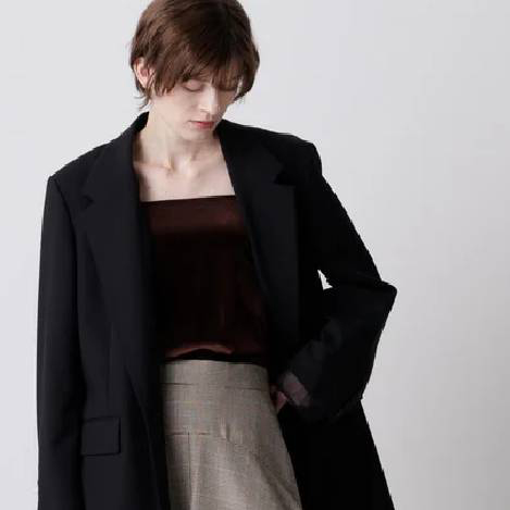 <PICK UP>上品さと実用性を兼ね備えたベロアキャミソール