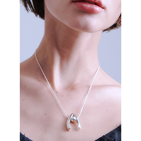 【再入荷】春めく装いに! 「メゾンドパルス」のフラワーコレクション