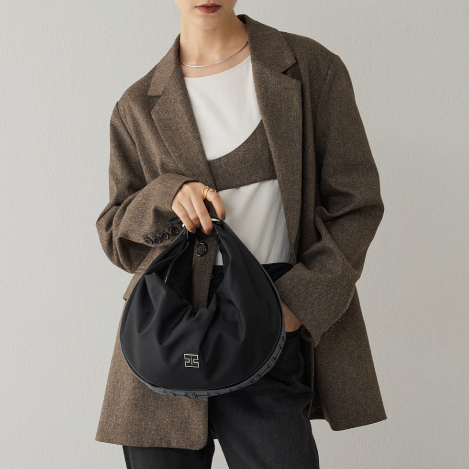 “Choose Nylon” イアクッチの人気素材をピックアップ