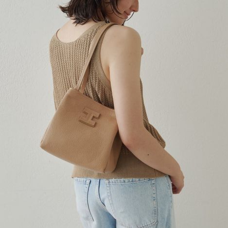 春のワードローブに加えたい、デイリーバッグ