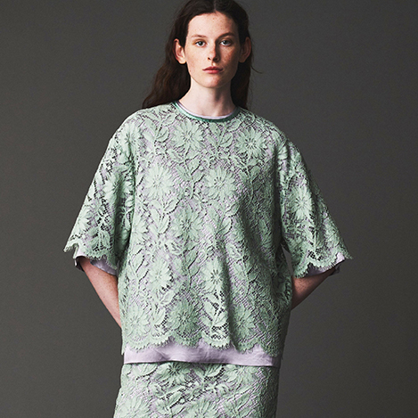 ２５年秋冬の新作アイテムより人気のリバーレースのセットアップをご紹介