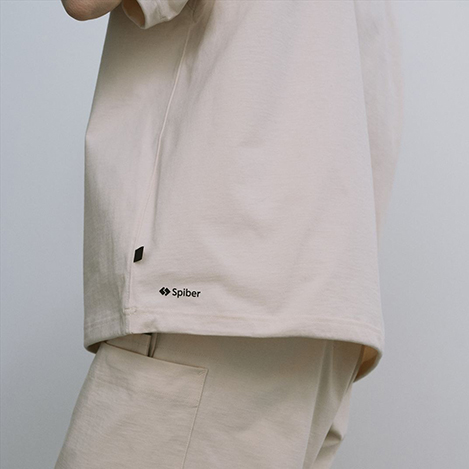 「ダイワ ピア39」Spiber独自の発酵技術で開発された“Brewed Protein™”素材のTシャツ