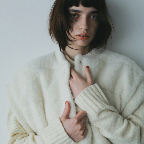 季節をまたぐ、軽やかアウター。今ちょうどいい一枚を